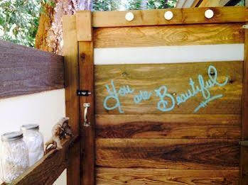 Nectar Yoga B&B On Bowen Island Хорсшу Бей Екстериор снимка